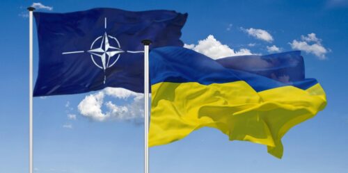 Zastave NATO i Ukrajine