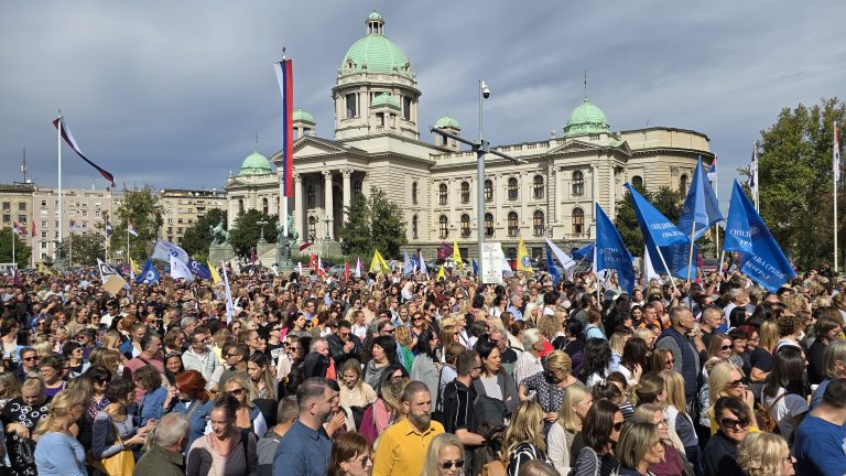 protest prosvetnih radnika