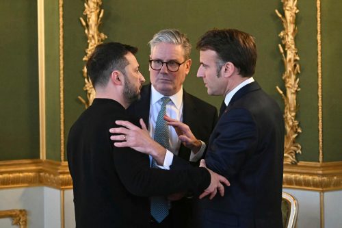 Keir Starmer, Volodymyr Zelenskyy, Emmanuel Macron (Foto: FoNet / AP)