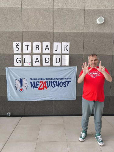 šper