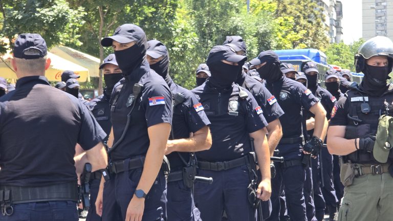 Zemun policija fantomke blokada studenti protesti žandarmerija